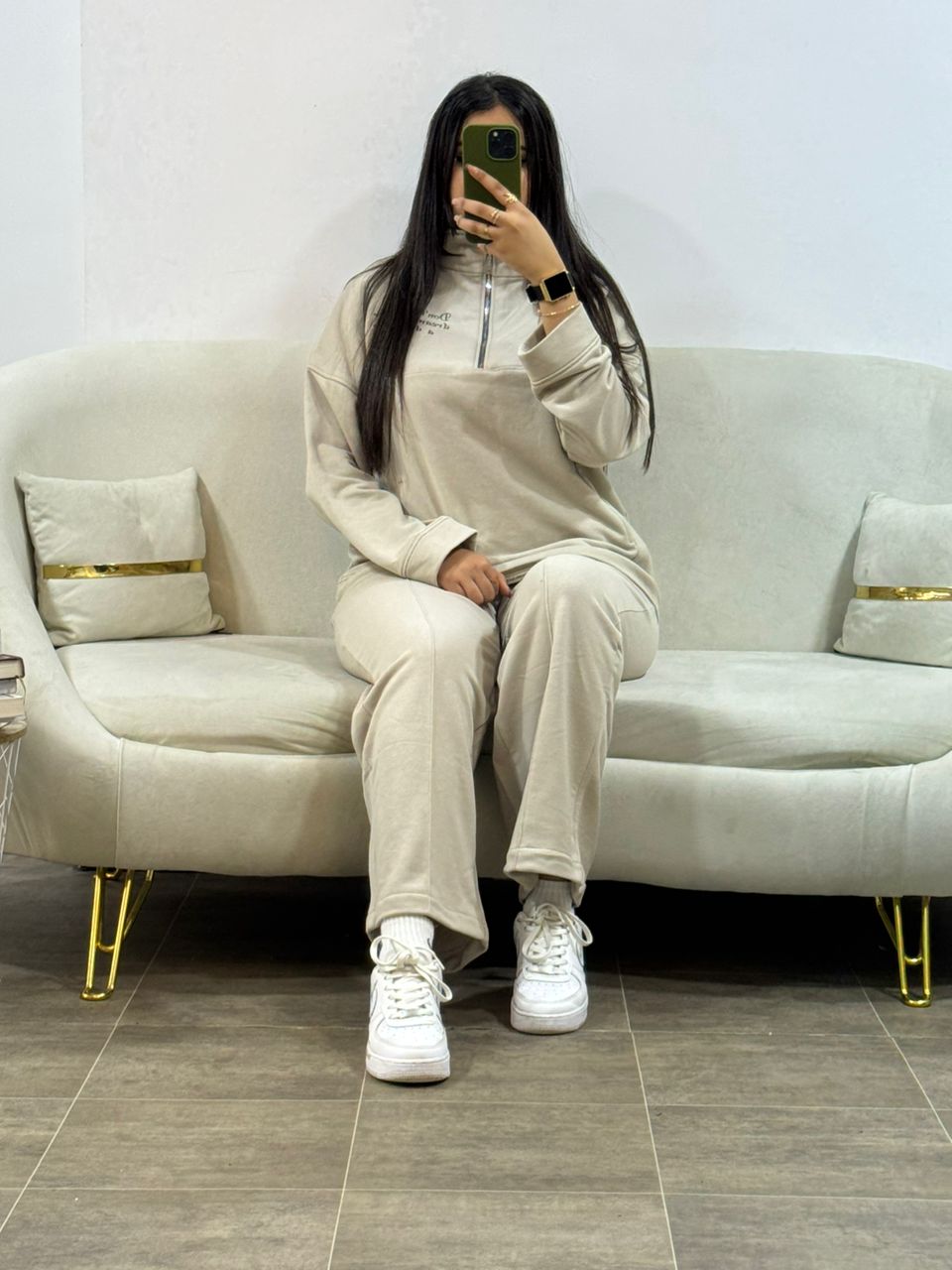 jogging sweatshirt